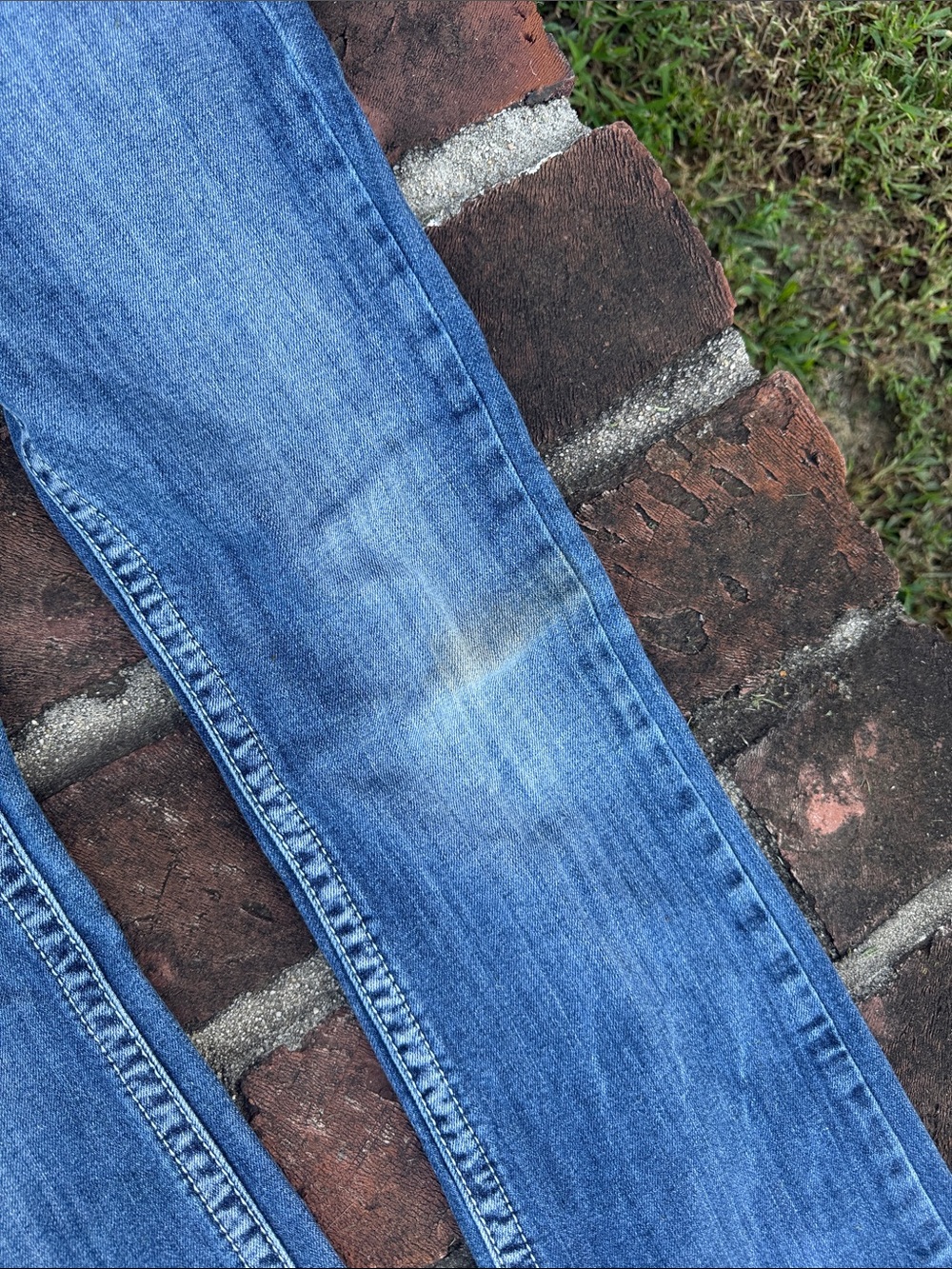 Silver "Aiko" boot cut blue jeans size 29 - Picture 7 of 7